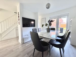 Photo 9- click for photo gallery